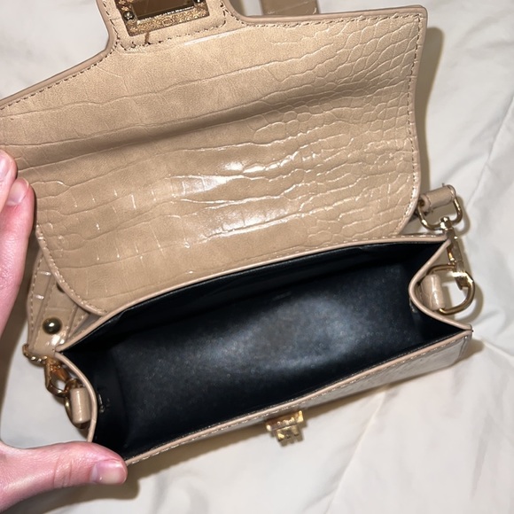 Purse - Picture 3 of 3